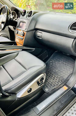 Позашляховик / Кросовер Mercedes-Benz M-Class 2008 в 