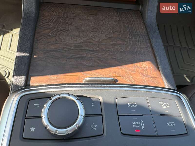 Внедорожник / Кроссовер Mercedes-Benz M-Class 2014 в Киеве