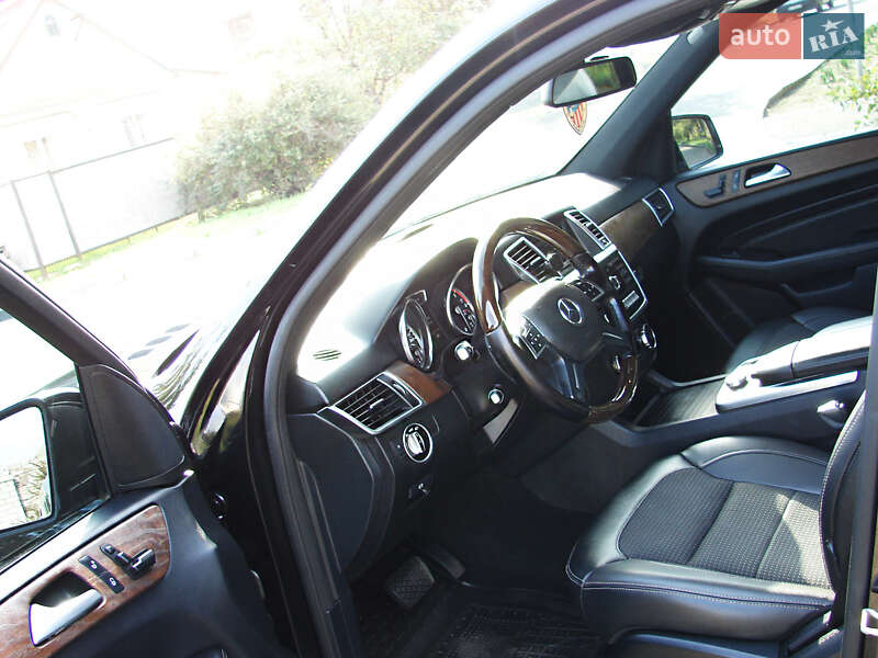 Внедорожник / Кроссовер Mercedes-Benz M-Class 2012 в Одессе
