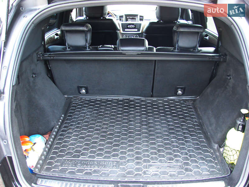 Внедорожник / Кроссовер Mercedes-Benz M-Class 2012 в Одессе