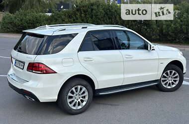 Позашляховик / Кросовер Mercedes-Benz M-Class 2012 в Києві