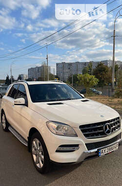 Позашляховик / Кросовер Mercedes-Benz M-Class 2011 в Харкові