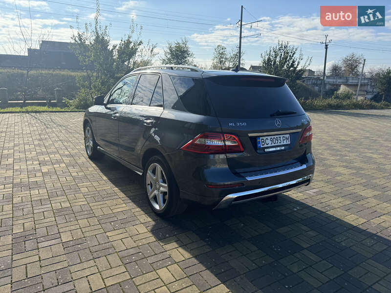 Внедорожник / Кроссовер Mercedes-Benz M-Class 2014 в Самборе
