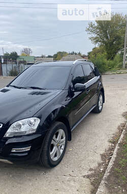 Внедорожник / Кроссовер Mercedes-Benz M-Class 2011 в Доманевке