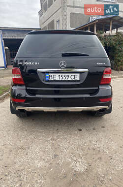 Внедорожник / Кроссовер Mercedes-Benz M-Class 2011 в 