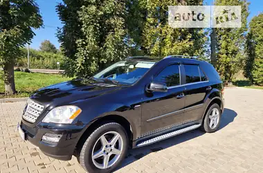 Mercedes-Benz M-Class 2010