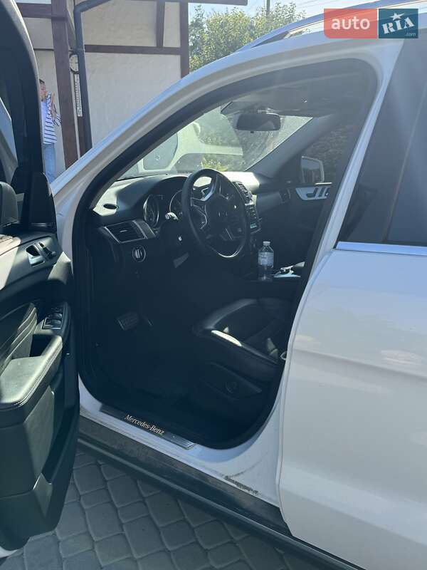 Внедорожник / Кроссовер Mercedes-Benz M-Class 2013 в Киеве