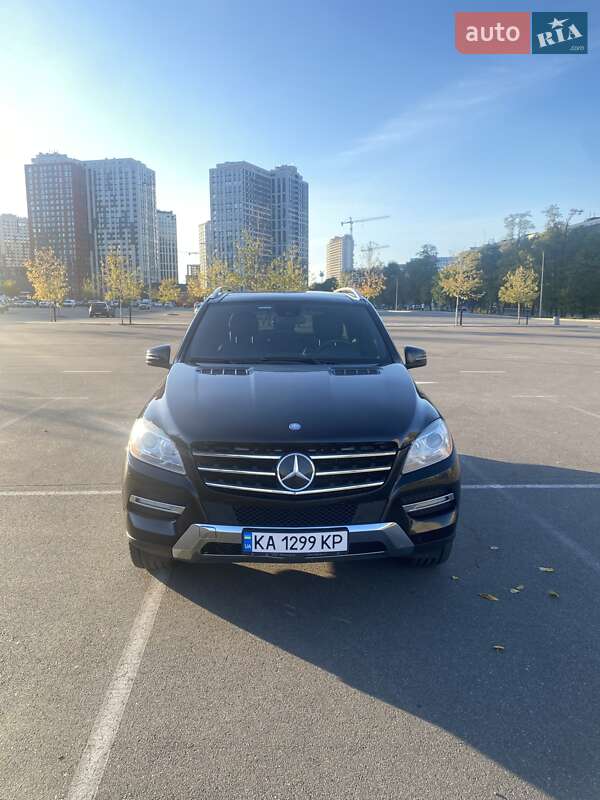Mercedes-Benz M-Class 2011