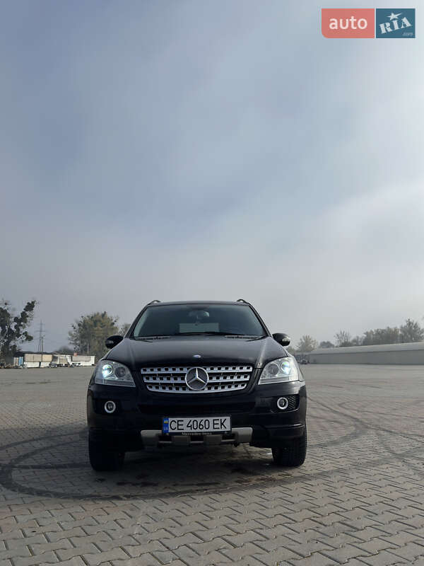 Внедорожник / Кроссовер Mercedes-Benz M-Class 2007 в Черновцах