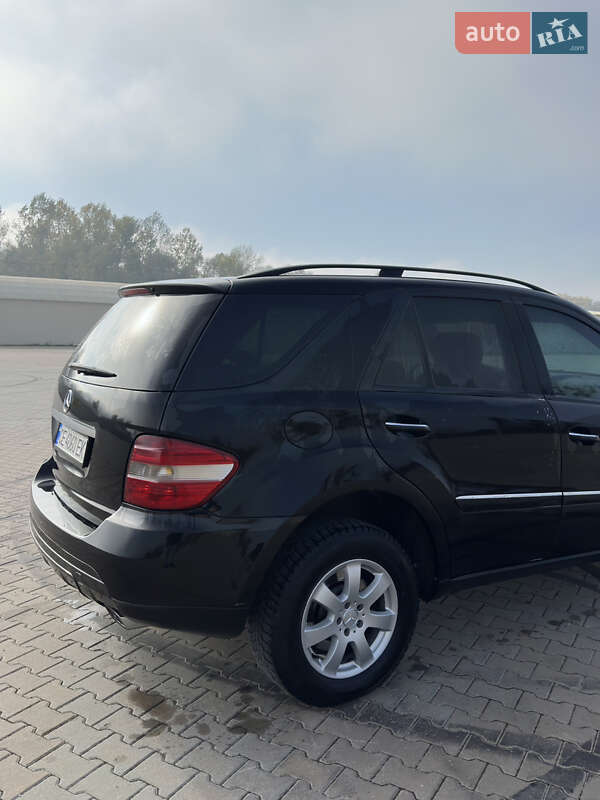 Внедорожник / Кроссовер Mercedes-Benz M-Class 2007 в Черновцах