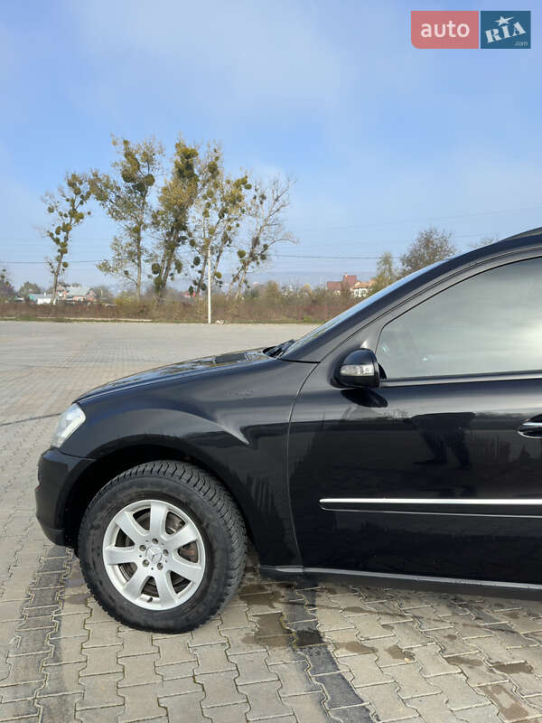Внедорожник / Кроссовер Mercedes-Benz M-Class 2007 в Черновцах