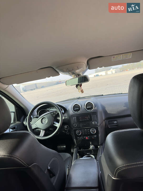 Внедорожник / Кроссовер Mercedes-Benz M-Class 2007 в Черновцах