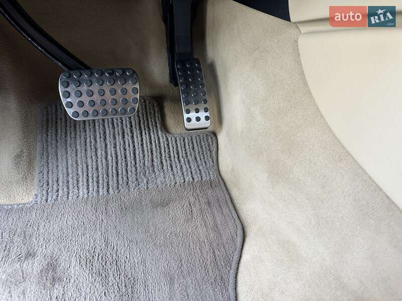 Внедорожник / Кроссовер Mercedes-Benz M-Class 2010 в Киеве