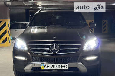 Внедорожник / Кроссовер Mercedes-Benz M-Class 2013 в Киеве