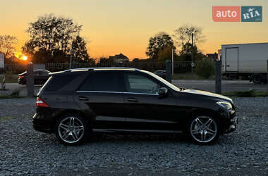 Внедорожник / Кроссовер Mercedes-Benz M-Class 2013 в 