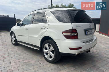 Внедорожник / Кроссовер Mercedes-Benz M-Class 2008 в 