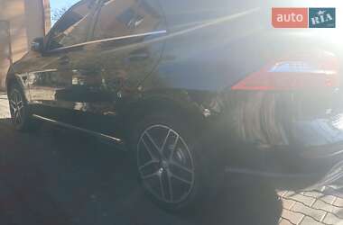 Внедорожник / Кроссовер Mercedes-Benz M-Class 2013 в 