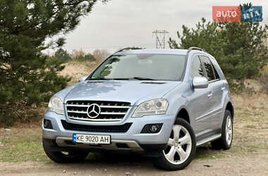 Внедорожник / Кроссовер Mercedes-Benz M-Class 2010 в Днепре