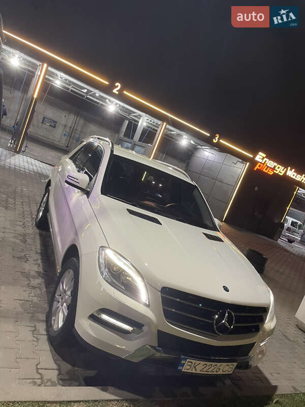 Mercedes-Benz M-Class 2013