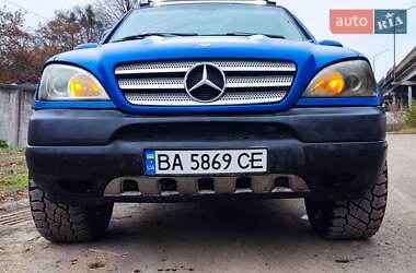 Позашляховик / Кросовер Mercedes-Benz M-Class 2002 в Смілі