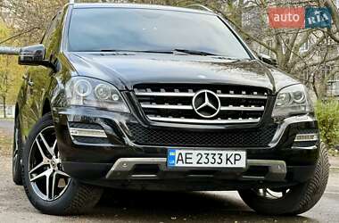 Внедорожник / Кроссовер Mercedes-Benz M-Class 2011 в Одессе