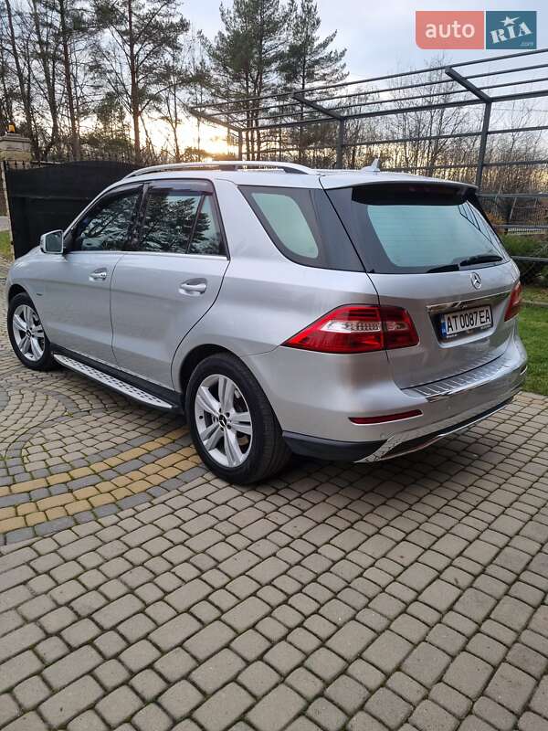 Позашляховик / Кросовер Mercedes-Benz M-Class 2011 в Рожнятові фото 24 Позашляховик / Кросовер Mercedes-Benz M-Class 2011 в Рожнятові