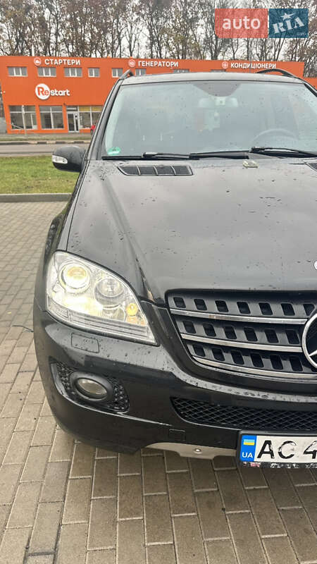 Позашляховик / Кросовер Mercedes-Benz M-Class 2007 в Луцьку
