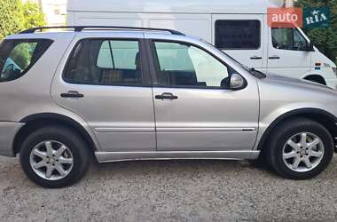 Внедорожник / Кроссовер Mercedes-Benz M-Class 2003 в 