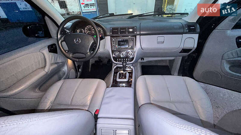 Внедорожник / Кроссовер Mercedes-Benz M-Class 2005 в Прилуках