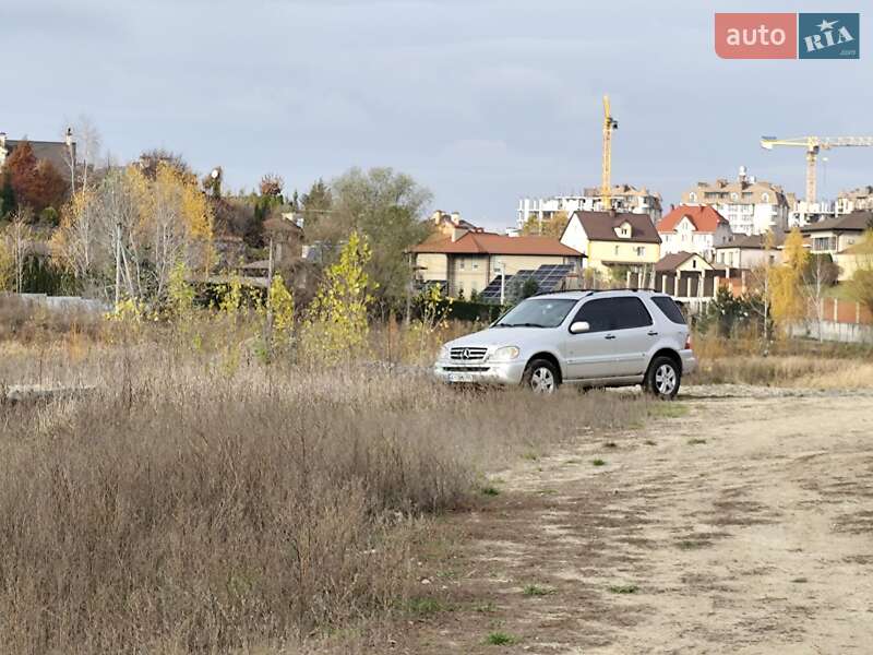 Внедорожник / Кроссовер Mercedes-Benz M-Class 2001 в Киеве