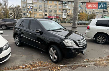 Внедорожник / Кроссовер Mercedes-Benz M-Class 2006 в Киеве