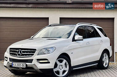 Внедорожник / Кроссовер Mercedes-Benz M-Class 2011 в Киеве