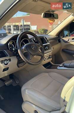 Позашляховик / Кросовер Mercedes-Benz M-Class 2015 в 
