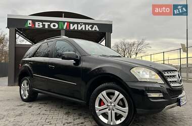 Позашляховик / Кросовер Mercedes-Benz M-Class 2010 в Тернополі