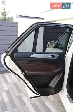 Внедорожник / Кроссовер Mercedes-Benz M-Class 2012 в 