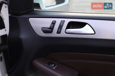 Внедорожник / Кроссовер Mercedes-Benz M-Class 2012 в 