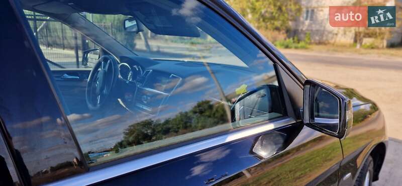 Внедорожник / Кроссовер Mercedes-Benz M-Class 2012 в Николаеве