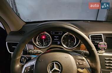 Mercedes-Benz M-Class 2012