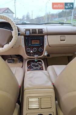 Позашляховик / Кросовер Mercedes-Benz M-Class 2002 в 