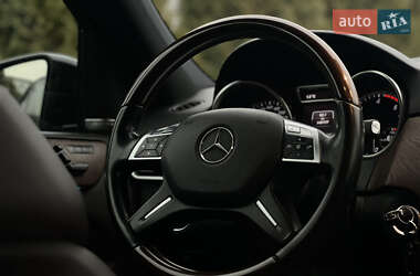 Внедорожник / Кроссовер Mercedes-Benz M-Class 2013 в 