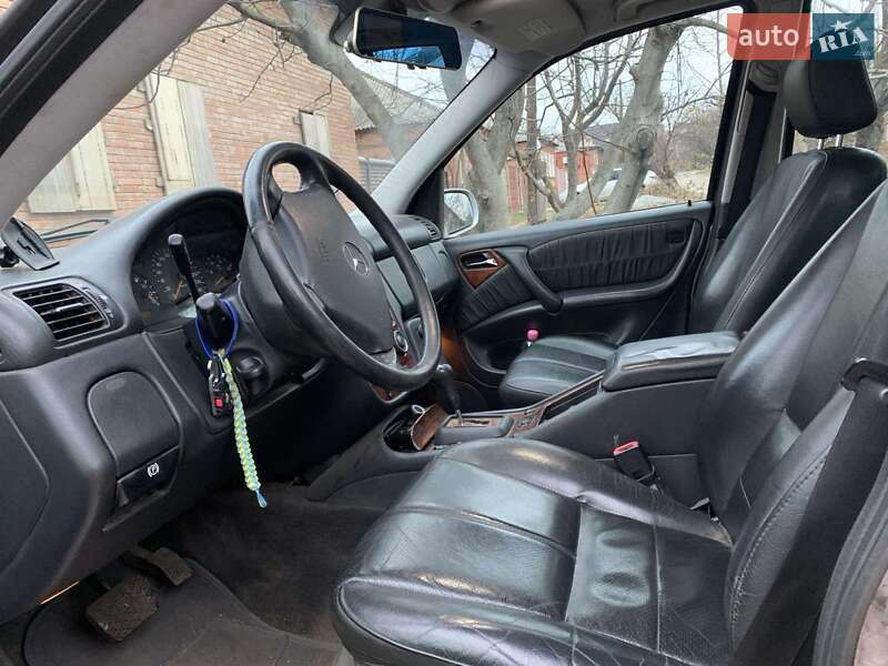Внедорожник / Кроссовер Mercedes-Benz M-Class 2005 в Харькове