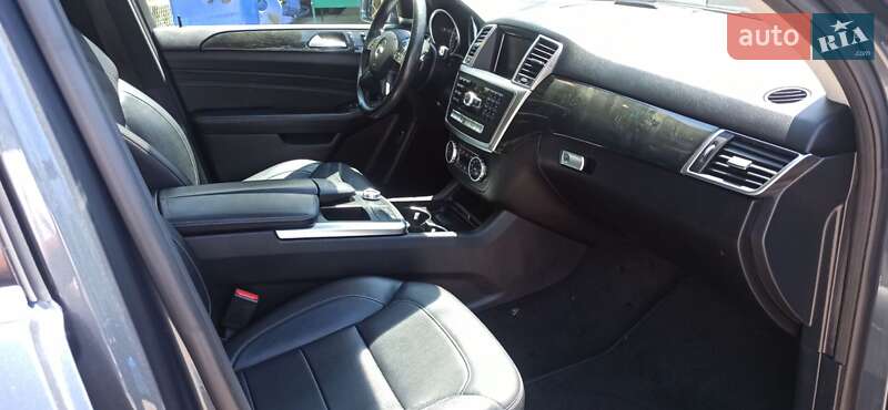 Внедорожник / Кроссовер Mercedes-Benz M-Class 2014 в Одессе
