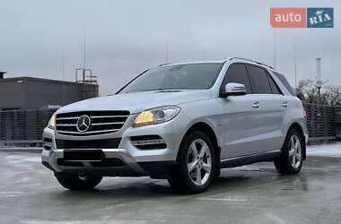 Внедорожник / Кроссовер Mercedes-Benz M-Class 2013 в Киеве