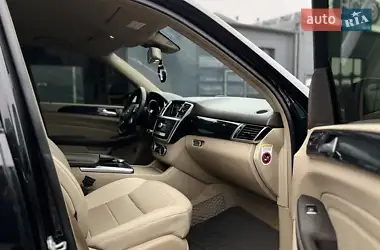 Mercedes-Benz M-Class 2012