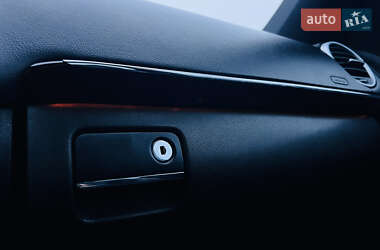 Внедорожник / Кроссовер Mercedes-Benz M-Class 2011 в 