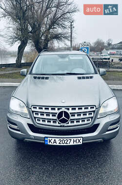 Mercedes-Benz M-Class 2011 Mercedes-Benz M-Class 2011