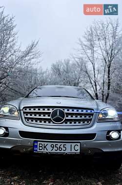 Mercedes-Benz M-Class 2008