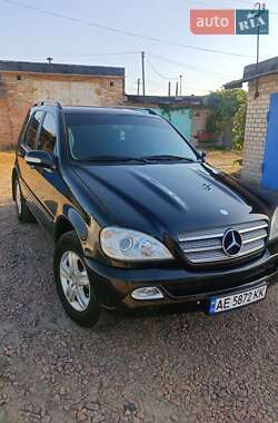 Позашляховик / Кросовер Mercedes-Benz M-Class 2005 в Олександрії