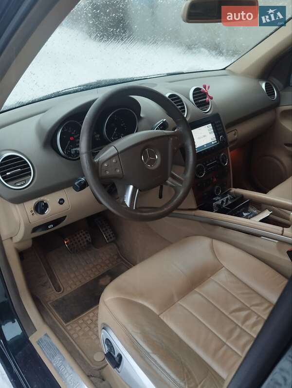 Внедорожник / Кроссовер Mercedes-Benz M-Class 2005 в Сумах