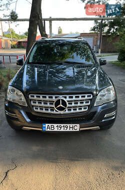 Mercedes-Benz M-Class 2010